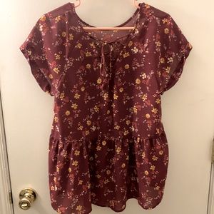 Xhilaration Peplum flowy top